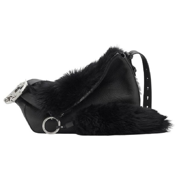 SOLD
BURBERRY Large Black leather/Fur Shoulder bag silver hardware - Picture 3 of 14